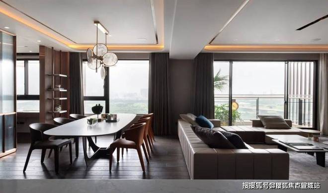 橋C位前灣壹號售樓處發布：一席盡奢藏”AG真人國際網站?前灣壹號售樓處 虹(圖3)