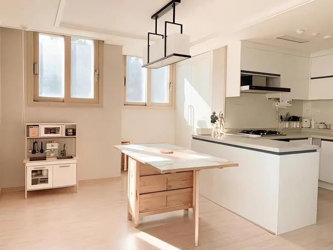 平頂樓！原房東：早知不賣后悔哭！AG真人娛樂8000元逆襲200(圖4)